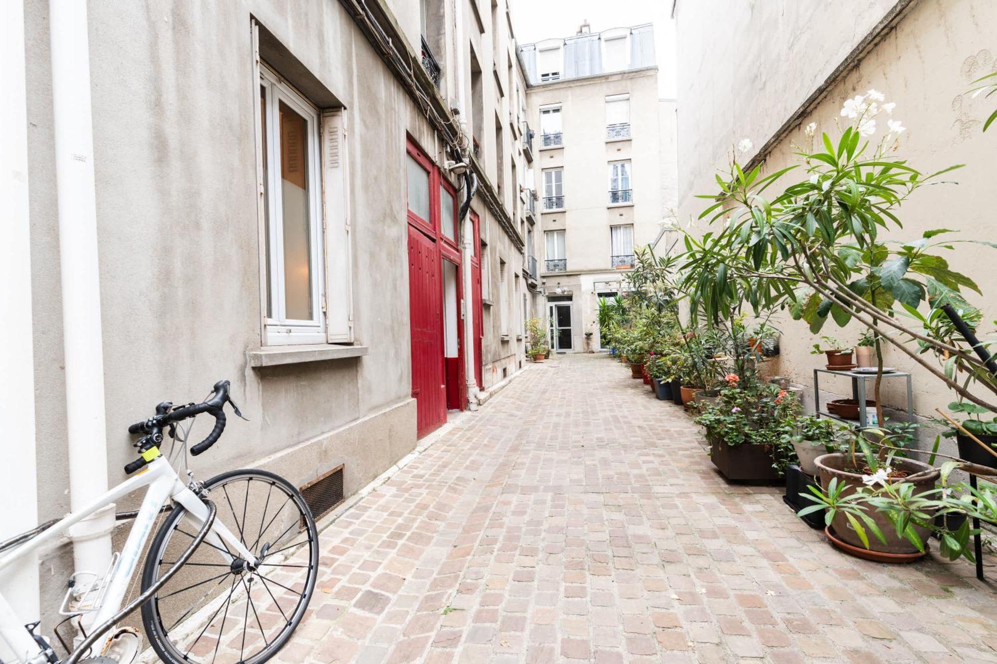 Loft 4 Bedroom Montmartre Pigalle Ac By Lcc Agency Paříž Exteriér fotografie